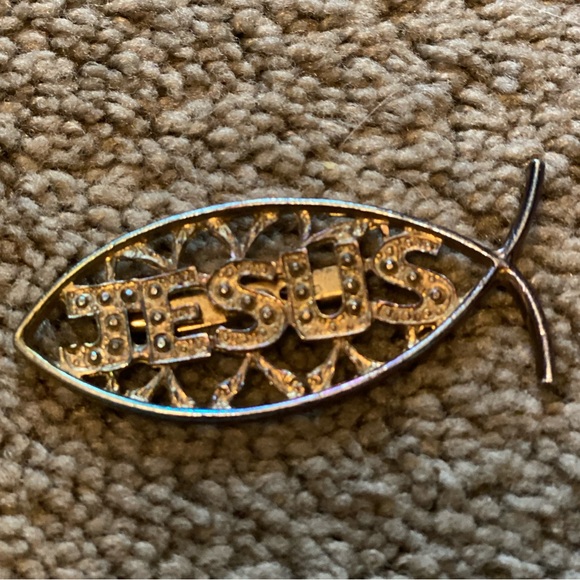 Jesus pin - Picture 1 of 1